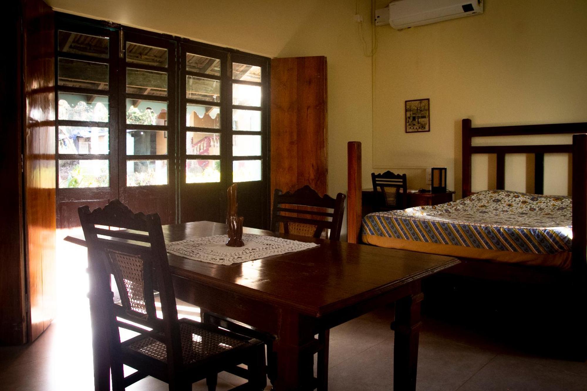 The Bungalow Bogmalo An 1880 Indo Portuguese Heritage Beach Villa South Goa Dış mekan fotoğraf